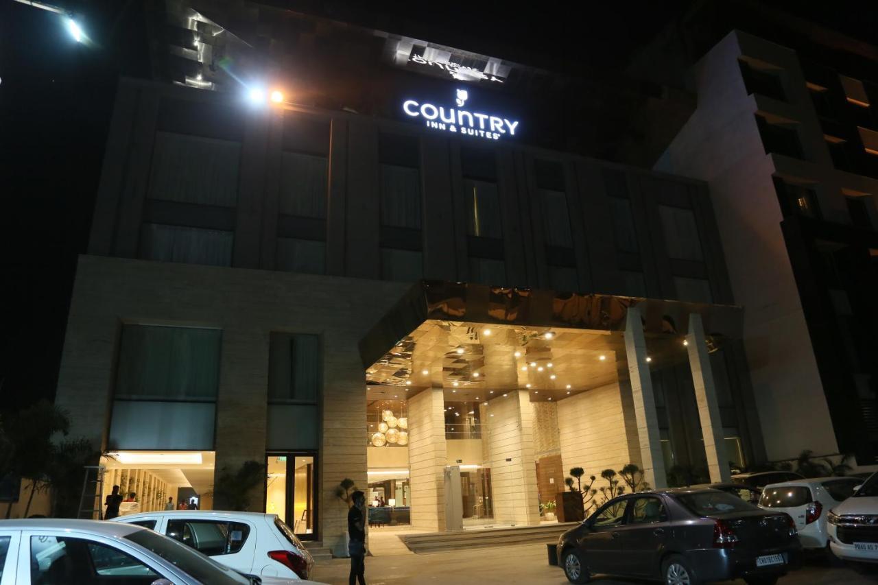 Country Inn & Suites By Radisson Chandigarh Zirakpur Ngoại thất bức ảnh